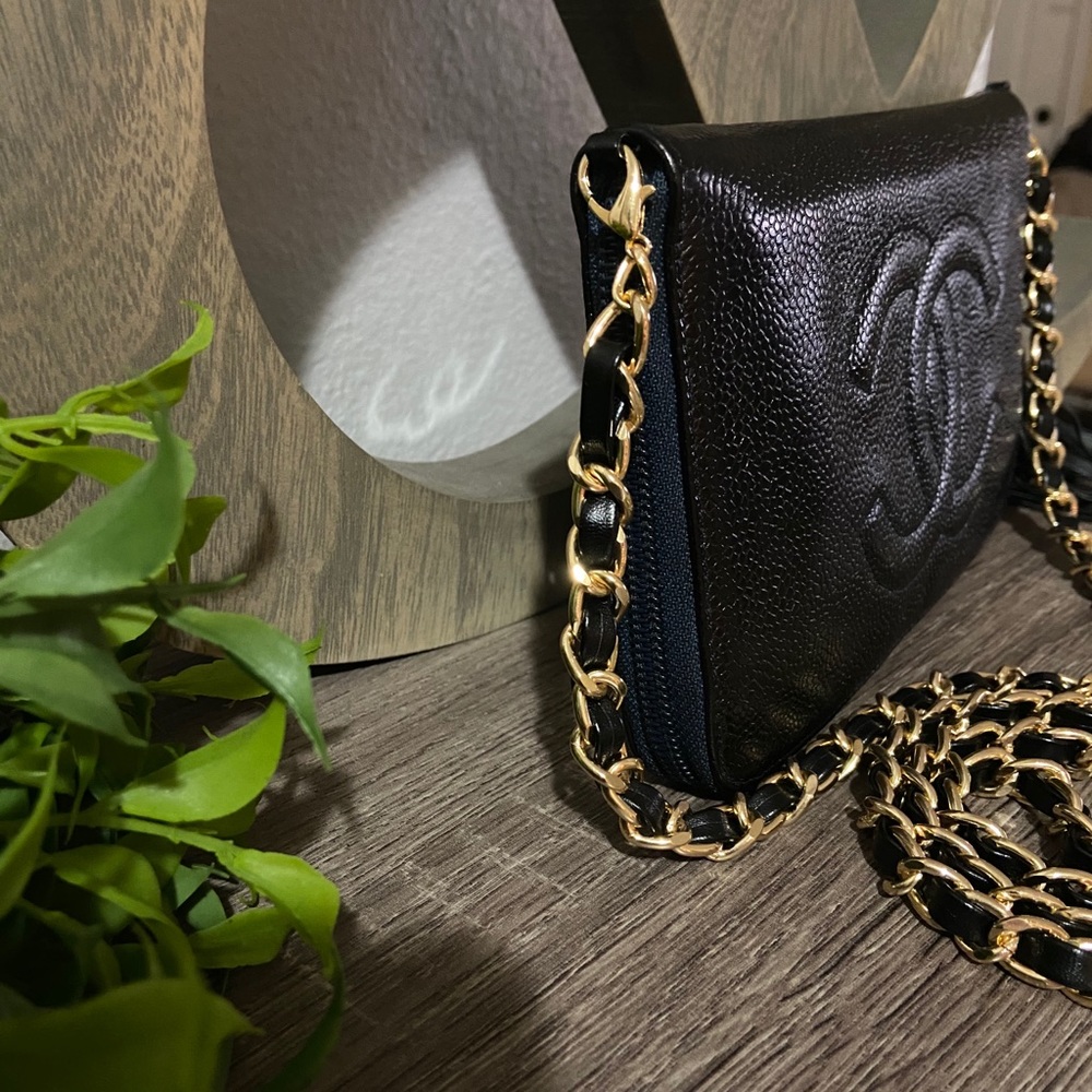 ⚜️♠️ Chanel Caviar Timeless Zippy Wallet Chain Crossbody Double Zipper Style - Picture 4 of 9